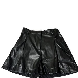 Glam Black High Waist Leather Shorts Size Large NWT